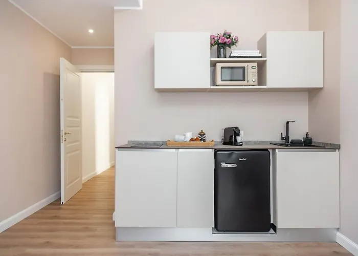 Luxury Quiet Above Subway 米兰