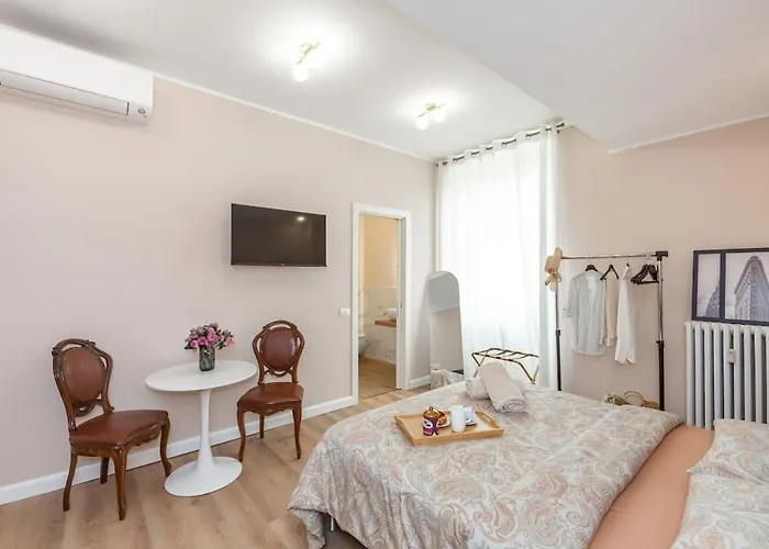 Lejlighed Luxury Quiet Above Subway Milano