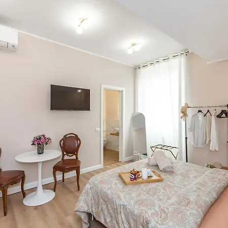 Appartement Luxury Quiet Above Subway Milan